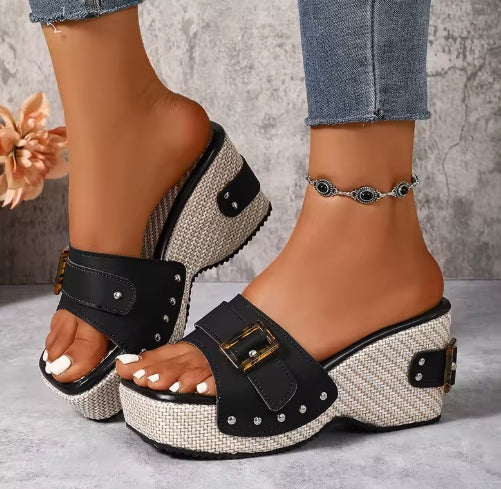Amaya Buckle Sandals