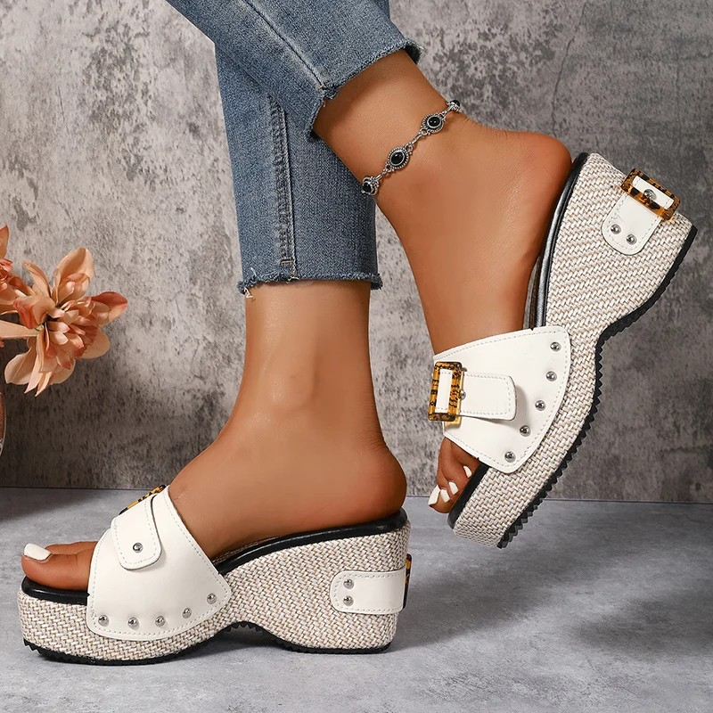 Amaya Buckle Sandals
